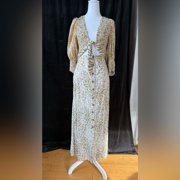 Free people string of hearts printed maxi dress. Size XS - Picture 9 of 15